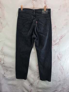 Levis Jeans Women 25 X 26 Black Wedgie Straight Button Fly High Rise Crop Short